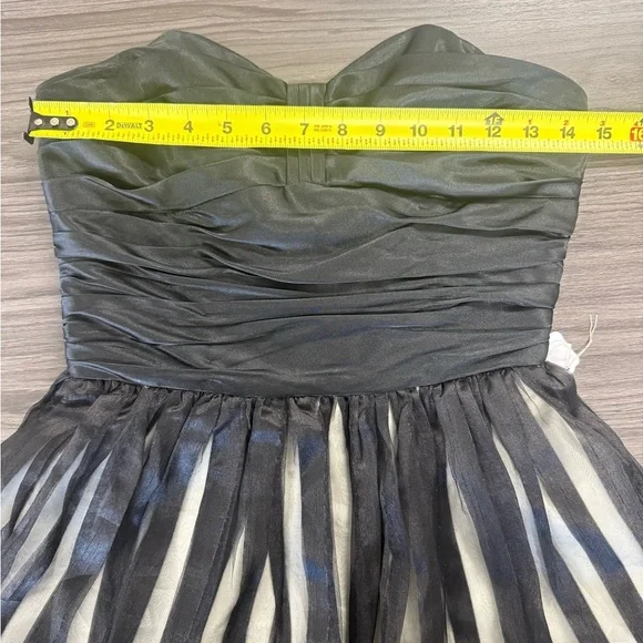 Betsy Johnson Rouched Corset, Fit And Flare Black Babydoll Dress Size 4 - Picture 14 of 16